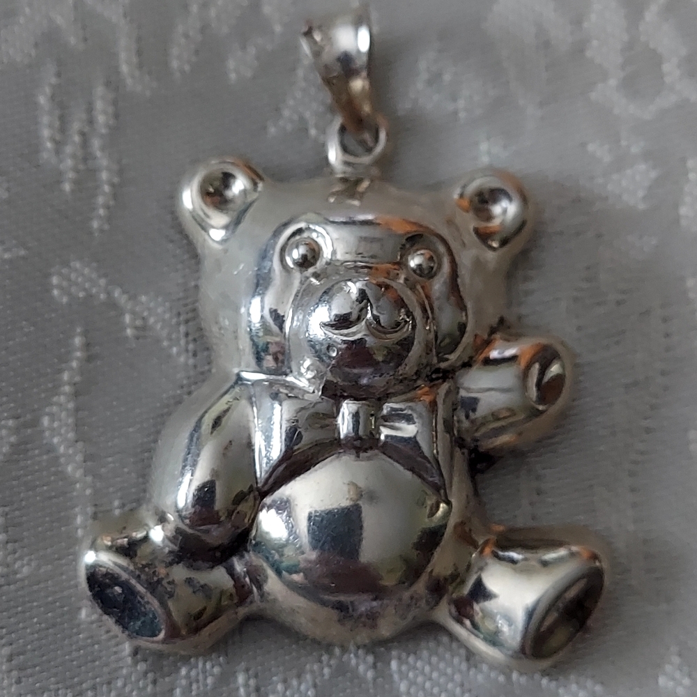 Vintage Sterling Silver Bear Pendant
